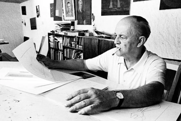 Mário Silésio trabalhando em seu ateliê (ampliar)